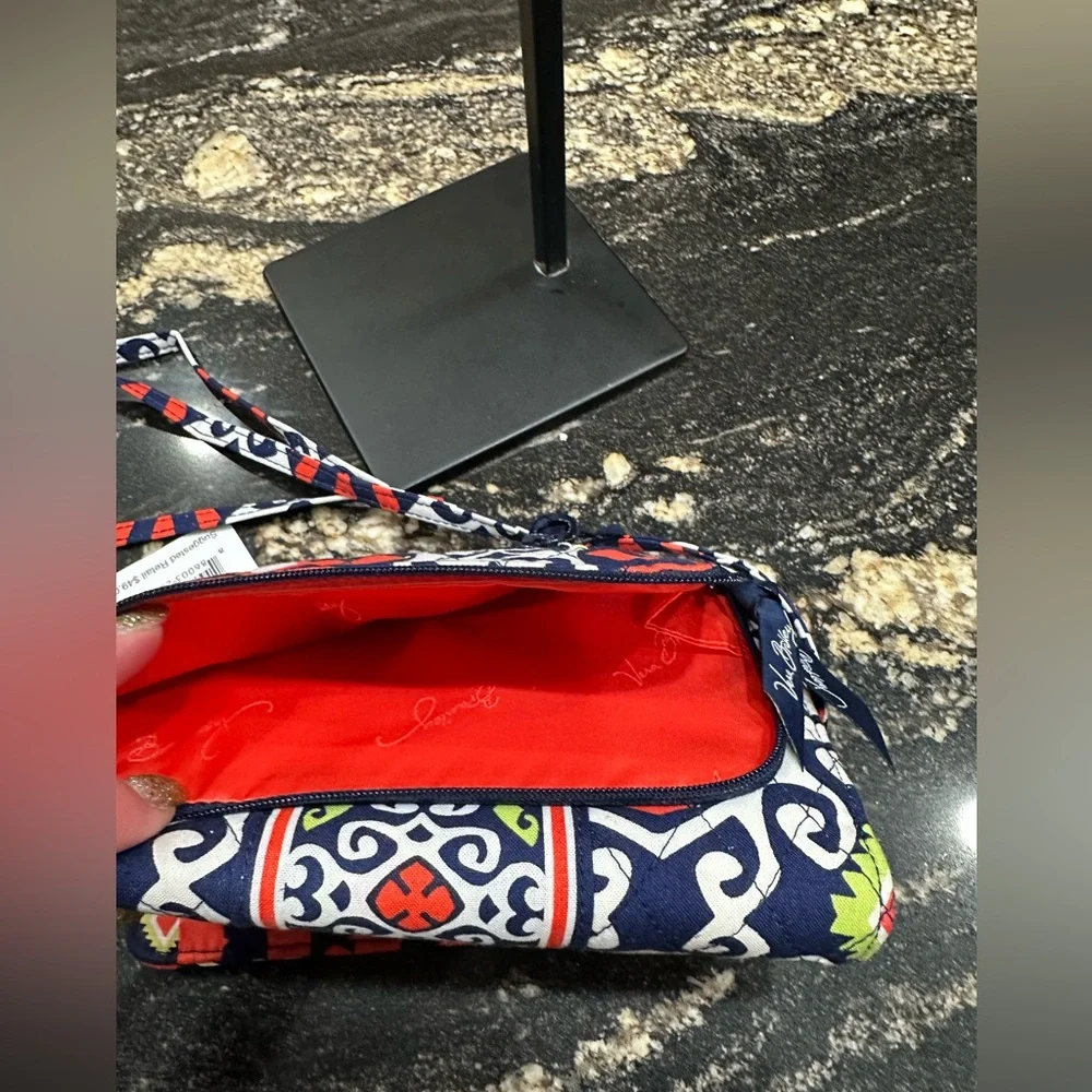 Vera Bradley Red and Blue Crossbody Bag - Picture 8 of 8